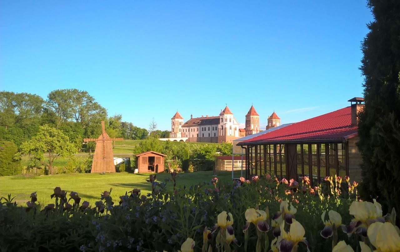 Usadba Zamkovoe Predmestie Hotel Mir Exterior foto